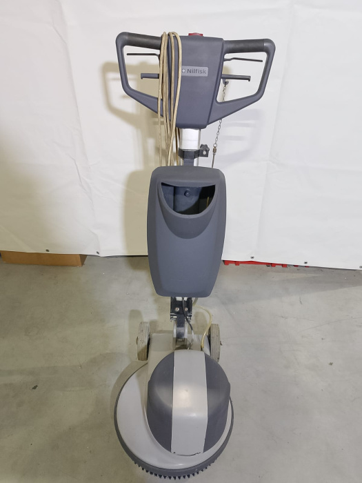 Nilfisk FM400L Однодисковая роторная машина восстановленная