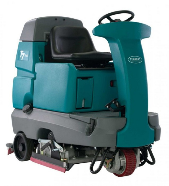 Поломоечная машина Tennant T7 80D с сиденьем для оператора