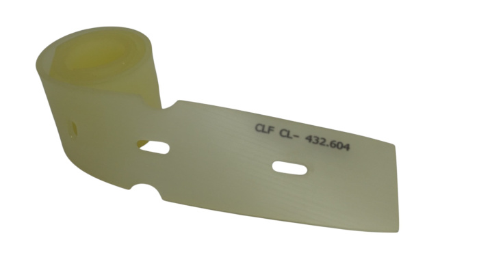 Скребок Cleanfix RA431, RA501 передний PU изогнутый сквидж